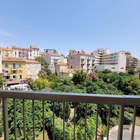 Sunny Mercury - Room In Apartment Cannes Luaran gambar